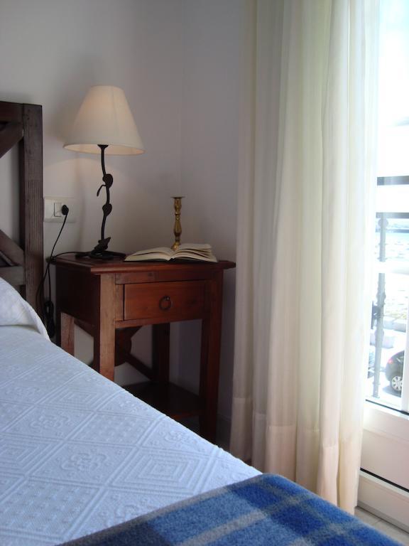 Ribeira De Fefinanes Hotel กัมบาโดส ห้อง รูปภาพ